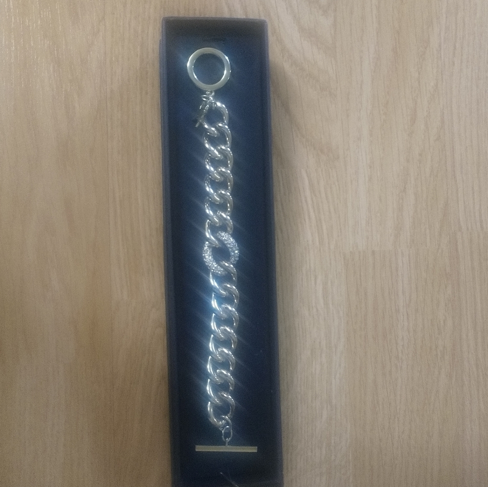 Victoria's Secret Limited Edition Gold Bracelet